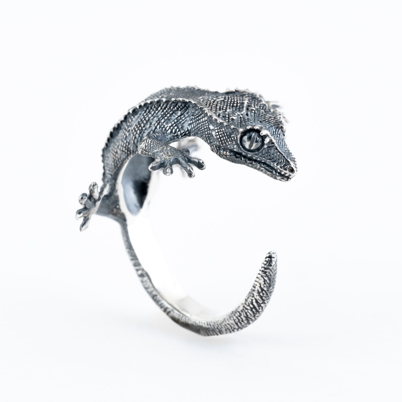 Baby Crested Gecko Ring