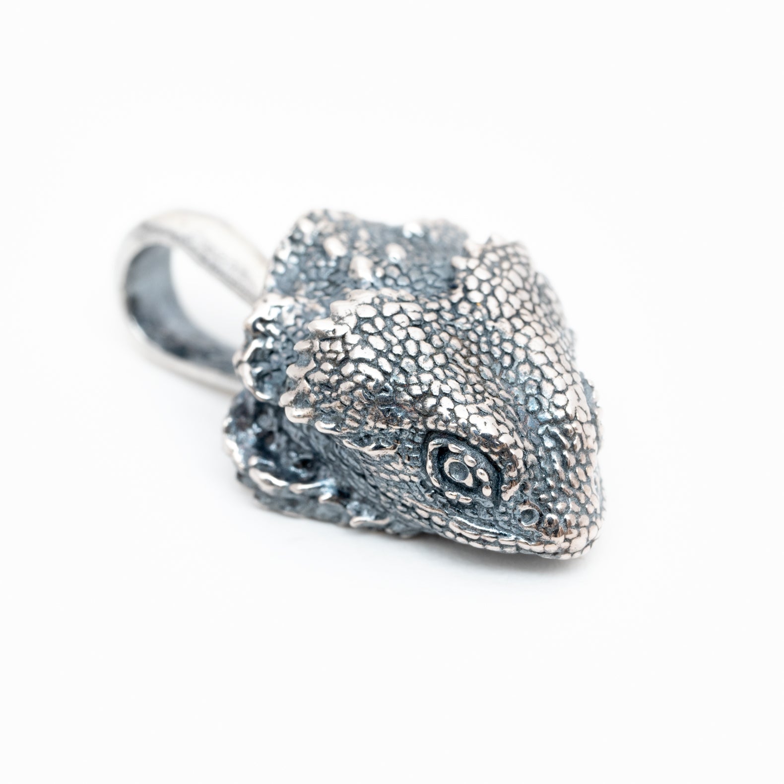 Bearded Dragon Head Pendant S